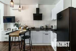 Студия квартира, посуточно, 30м2, 24/32 этаж