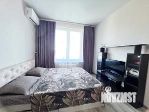 1-к квартира, посуточно, 37м2, 15/24 этаж