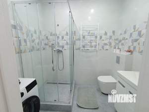 Студия квартира, посуточно, 40м2, 3/24 этаж