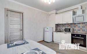 1-к квартира, посуточно, 40м2, 16/25 этаж