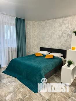 1-к квартира, посуточно, 38м2, 7/18 этаж