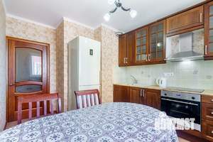 2-к квартира, посуточно, 60м2, 7/7 этаж
