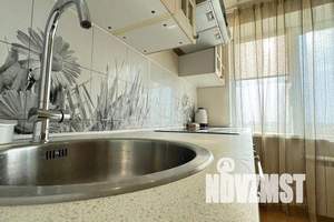 1-к квартира, посуточно, 38м2, 13/15 этаж