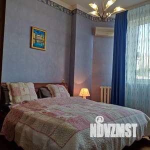 3-к квартира, посуточно, 100м2, 3/12 этаж
