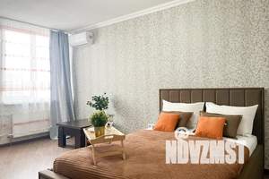 1-к квартира, посуточно, 40м2, 13/25 этаж