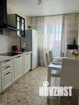 1-к квартира, посуточно, 38м2, 14/16 этаж