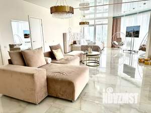 Студия квартира, посуточно, 98м2, 13/32 этаж