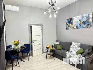 Студия квартира, посуточно, 43м2, 2/4 этаж