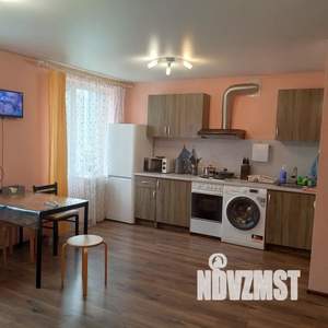 Студия квартира, посуточно, 36м2, 3/5 этаж