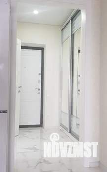 Студия квартира, посуточно, 41м2, 7/25 этаж