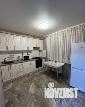 1-к квартира, посуточно, 40м2, 1/10 этаж