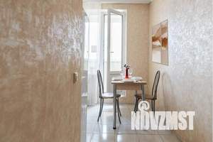 1-к квартира, посуточно, 42м2, 6/18 этаж