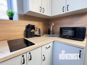 Студия квартира, посуточно, 25м2, 1/4 этаж