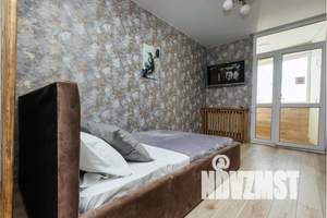1-к квартира, посуточно, 35м2, 5/25 этаж