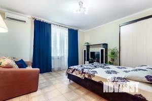 1-к квартира, посуточно, 50м2, 1/1 этаж