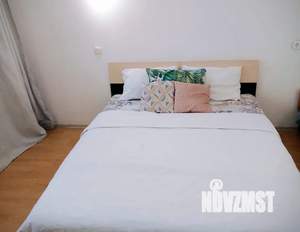 1-к квартира, посуточно, 35м2, 9/9 этаж
