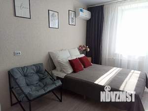 Студия квартира, посуточно, 28м2, 13/18 этаж