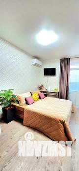 Студия квартира, посуточно, 33м2, 15/24 этаж