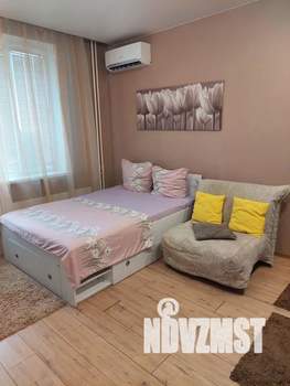 Студия квартира, посуточно, 28м2, 3/17 этаж