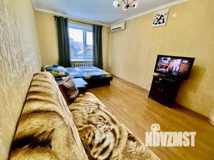 1-к квартира, посуточно, 36м2, 3/17 этаж