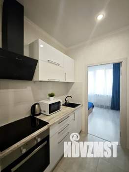 1-к квартира, посуточно, 32м2, 12/16 этаж