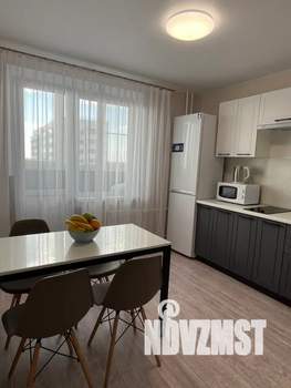 1-к квартира, посуточно, 38м2, 16/18 этаж