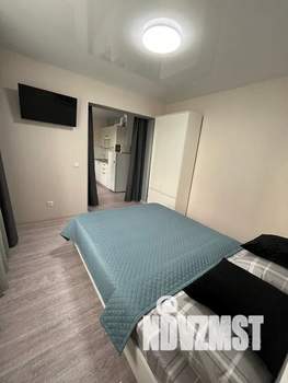 Студия квартира, посуточно, 30м2, 1/18 этаж