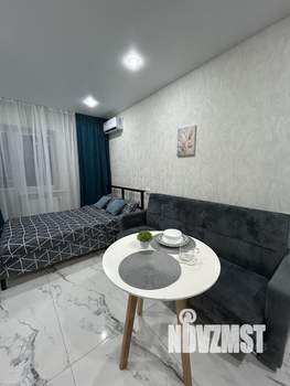 Студия квартира, посуточно, 30м2, 18/20 этаж