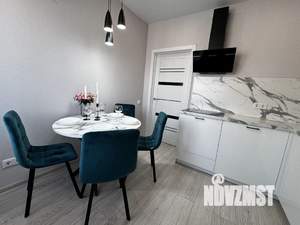 1-к квартира, посуточно, 60м2, 1/1 этаж