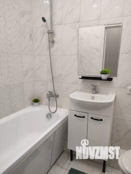 1-к квартира, посуточно, 40м2, 5/25 этаж