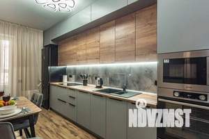 1-к квартира, посуточно, 39м2, 8/25 этаж