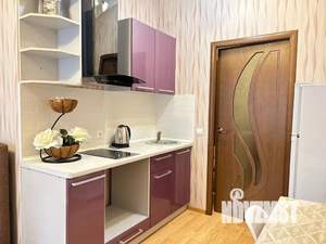 Студия квартира, посуточно, 29м2, 3/18 этаж
