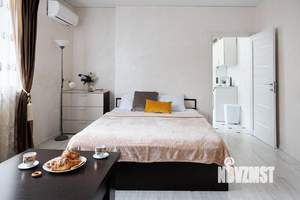 1-к квартира, посуточно, 40м2, 8/12 этаж