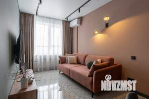 2-к квартира, посуточно, 45м2, 14/24 этаж