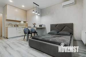 Студия квартира, посуточно, 28м2, 3/25 этаж