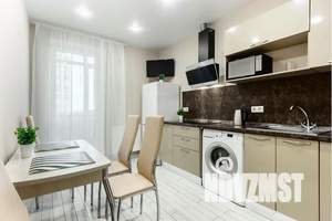 1-к квартира, посуточно, 37м2, 13/23 этаж