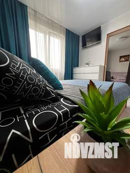 Студия квартира, посуточно, 28м2, 10/18 этаж