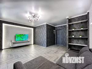 1-к квартира, посуточно, 50м2, 13/32 этаж