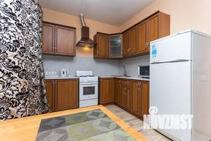 Студия квартира, посуточно, 40м2, 1/3 этаж