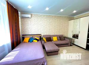 1-к квартира, посуточно, 38м2, 1/18 этаж