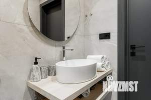 2-к квартира, посуточно, 45м2, 25/25 этаж