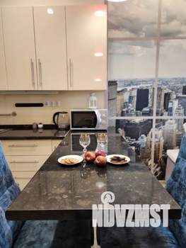 Студия квартира, посуточно, 36м2, 22/23 этаж