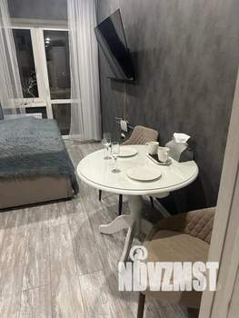 Студия квартира, посуточно, 28м2, 18/24 этаж