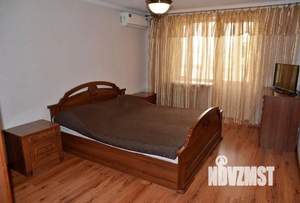 3-к квартира, посуточно, 120м2, 1/1 этаж