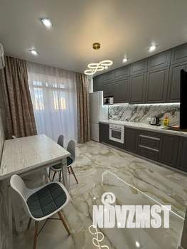 2-к квартира, посуточно, 50м2, 13/22 этаж