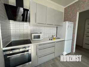 2-к квартира, посуточно, 45м2, 11/19 этаж