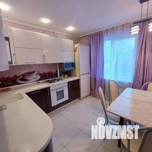 3-к квартира, посуточно, 64м2, 3/9 этаж