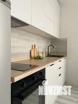 Студия квартира, посуточно, 28м2, 13/25 этаж