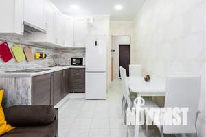 1-к квартира, посуточно, 39м2, 15/25 этаж