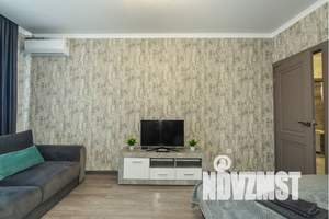 1-к квартира, посуточно, 43м2, 13/25 этаж